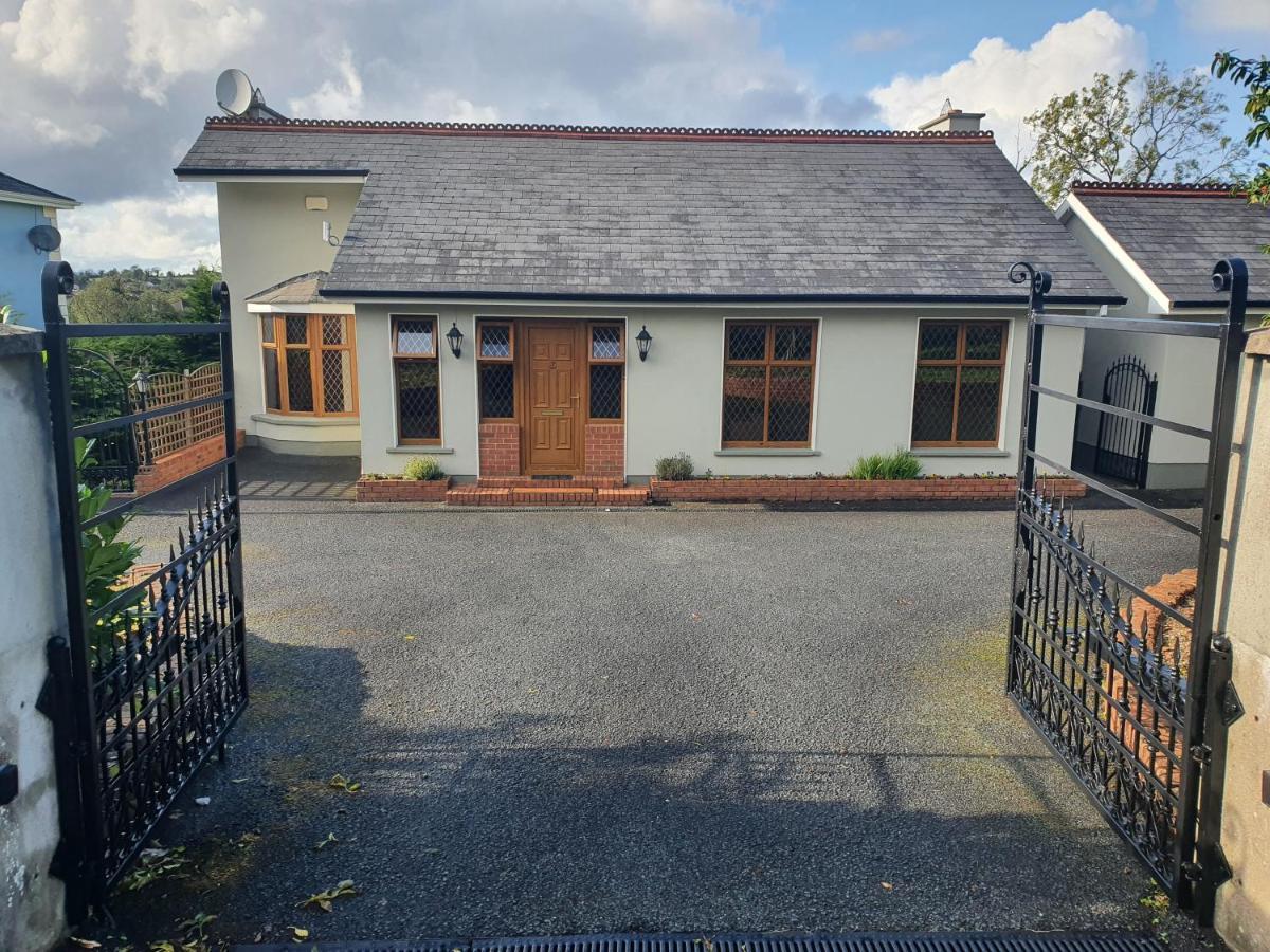 Hillcrest House Bed & Breakfast Carrick on Shannon Dış mekan fotoğraf